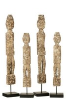 Drewniane unikatowe figurki etniczne.
