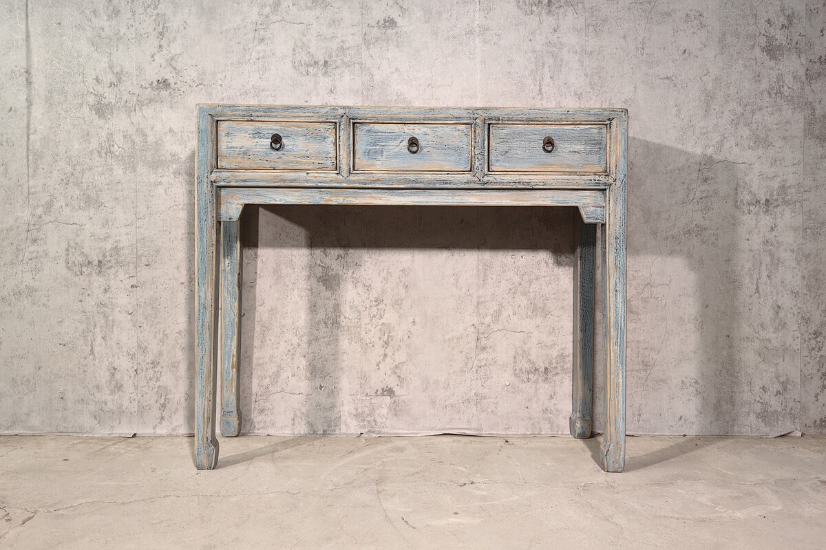 mała konsolka do przedpokoju w kolorze błękitnym LT32a