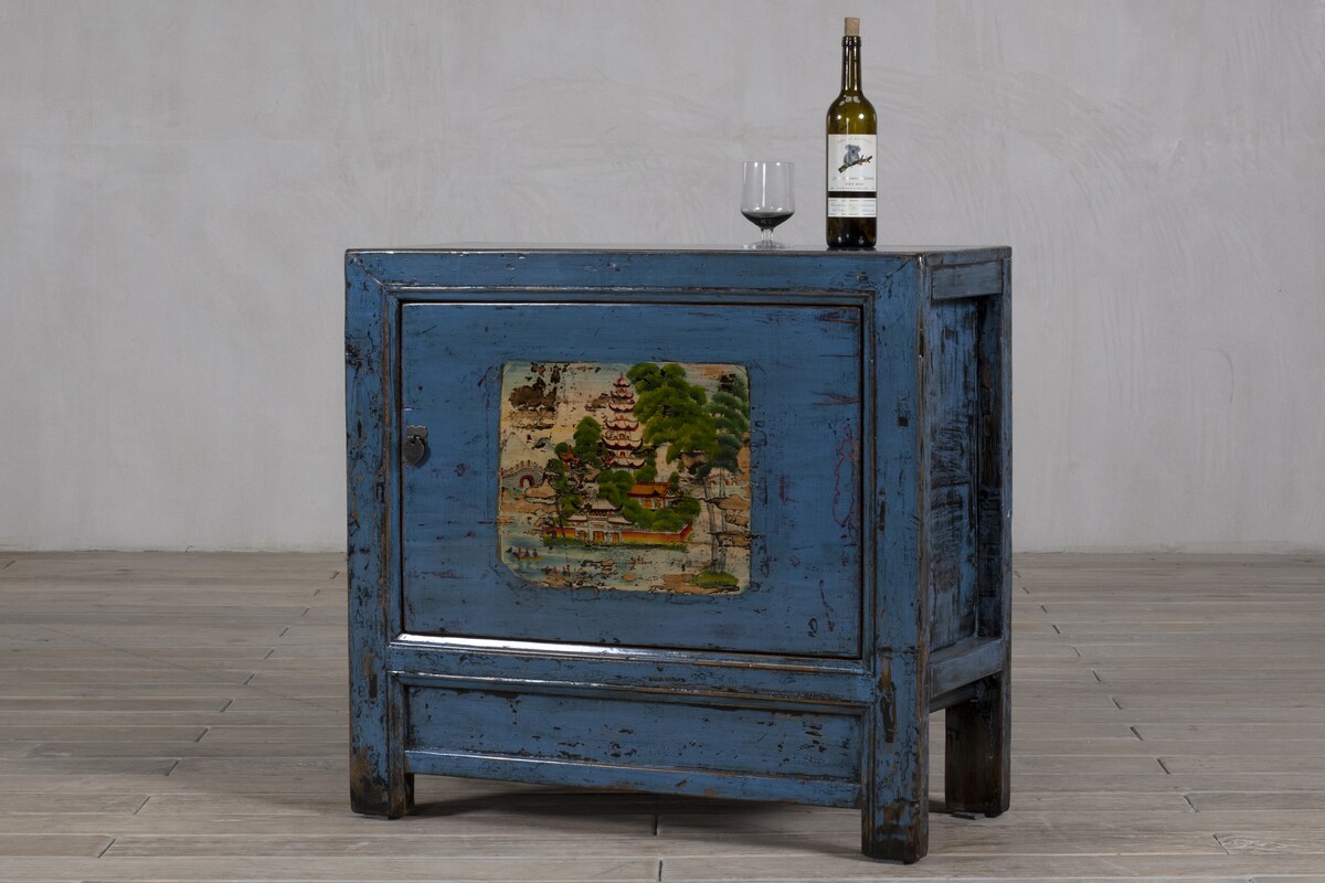 ciekawe komody w połysku, stare szafki z drzwiami po renowacji M-65   TA18-7229-91-40-85 (11)