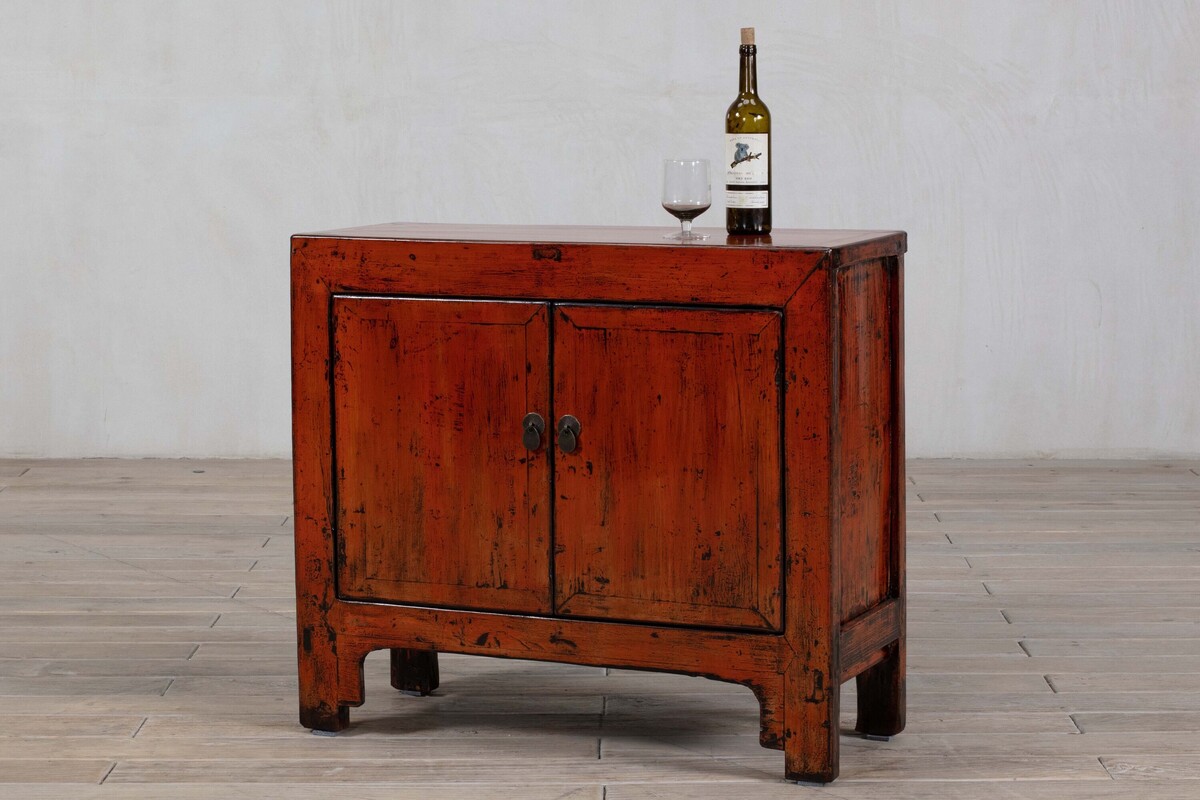 czerwona komoda, czerwone meble z drzwiami M-58   TA18-7333-96-40-85 (5)