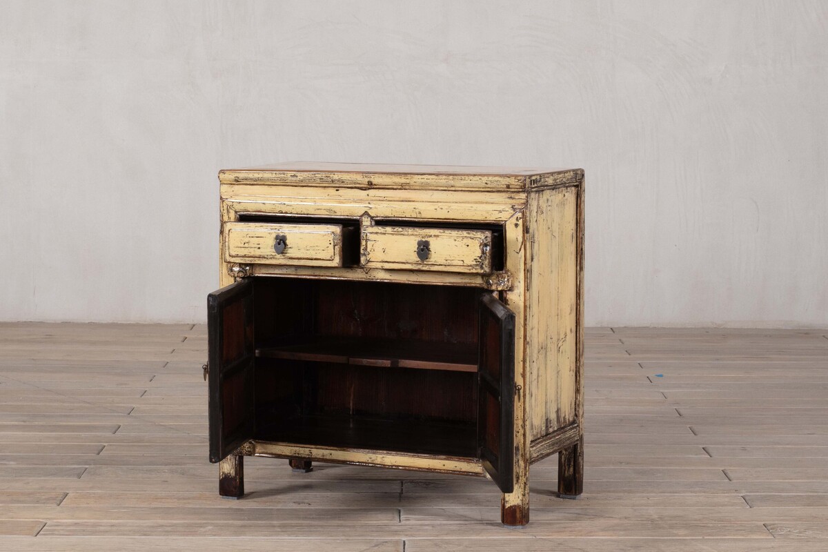 kremowe szafki, kremowa komoda z szufladami po renowacji M-44   TA22-6860-77-40-78 (10)