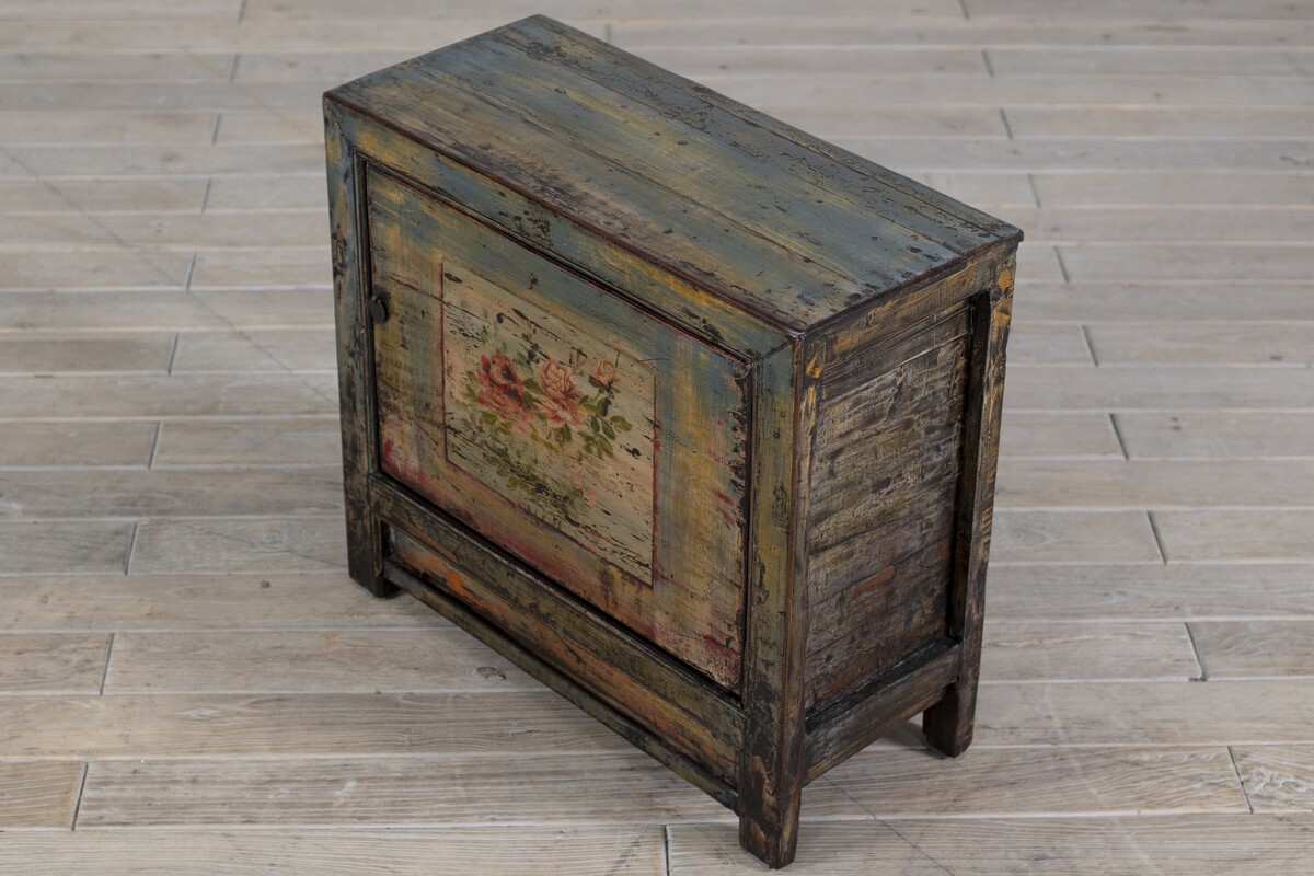 meble malowane ręcznie, wielokolorowe komody stare po naprawie M-71   TA18-7290-92-40-81 (3)