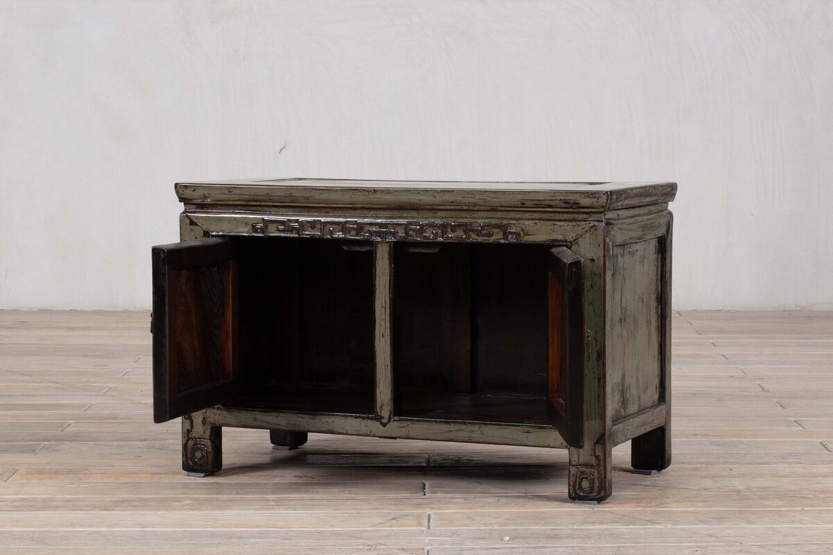 niska komódka z drzwiami szara połysk M-18   TA22-6827-86-40-55 (10)