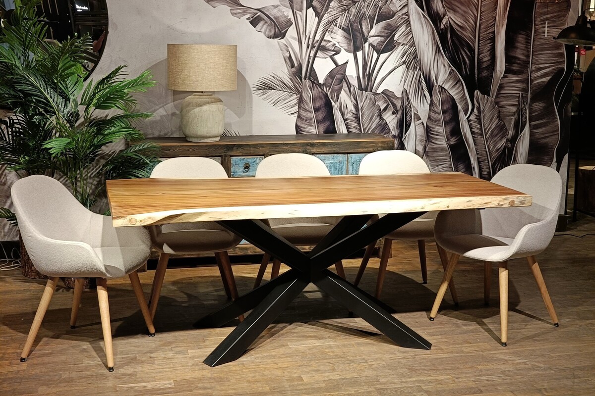 Stół z litego drewna, stół na stelażu typu "pająk", stół na sześć krzeseł