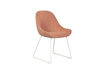 Layla armchair low_ axis peach side