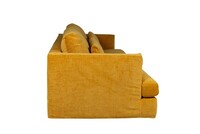 Sofa z luźnym, wymiennym pokrowcem w nowoczesnym salonie, komfortowa sofa do strefy dziennej,  Modułowa sofa narożna z wymiennym pokrowcem, musztardowa sofa, duża kanapa,  sofy mti furninova (8)