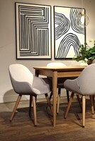 krzesła tapicerowane, krzesła boucle, krzesła kremowe, krzesła beżowe, nowoczesne krzesła, designerskie krzesła, krzesła do jadalni, wygodne krzesła, krzesła premium, krzesła z podłokietnikami, miękka tkanina boucle, k