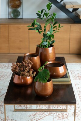 stoliki niskie brązowy kolor blatu